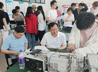 【致敬吾师】看到学生走得更远是...